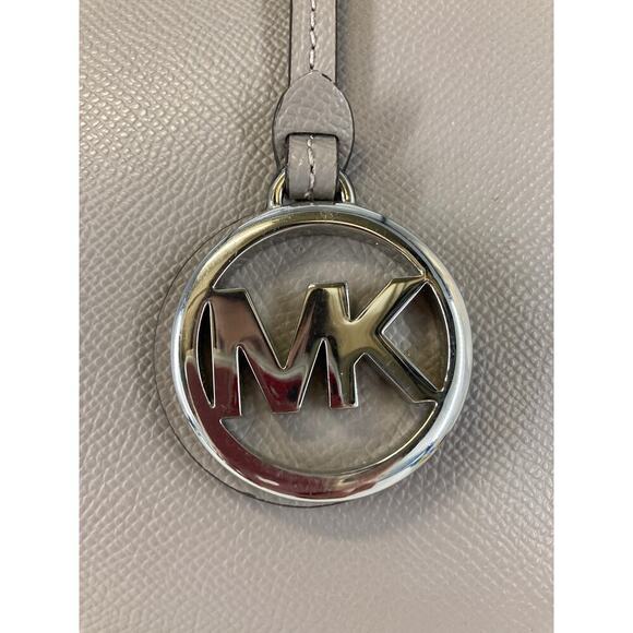 MICHAEL KORS, LARGE GRAY SAFFIANO LEATHER SHOULDER BAG - Picture 3 of 16